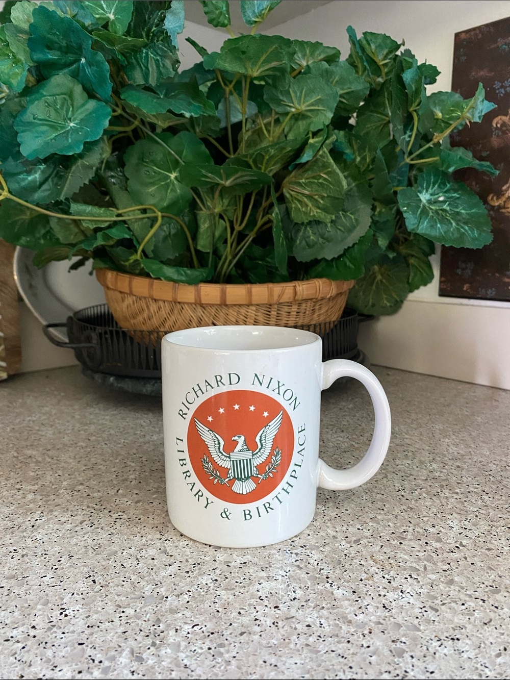 NEW Vintage Papel Ceramic “RICHARD NIXON LIBRARY AND BIRTHPLACE Mug